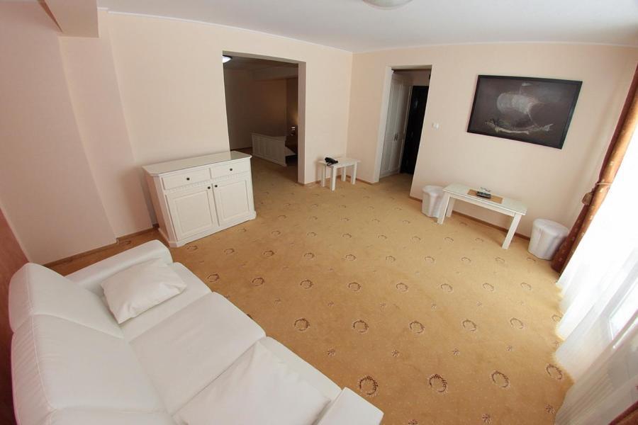Hotel Imperium Suceava Exterior foto