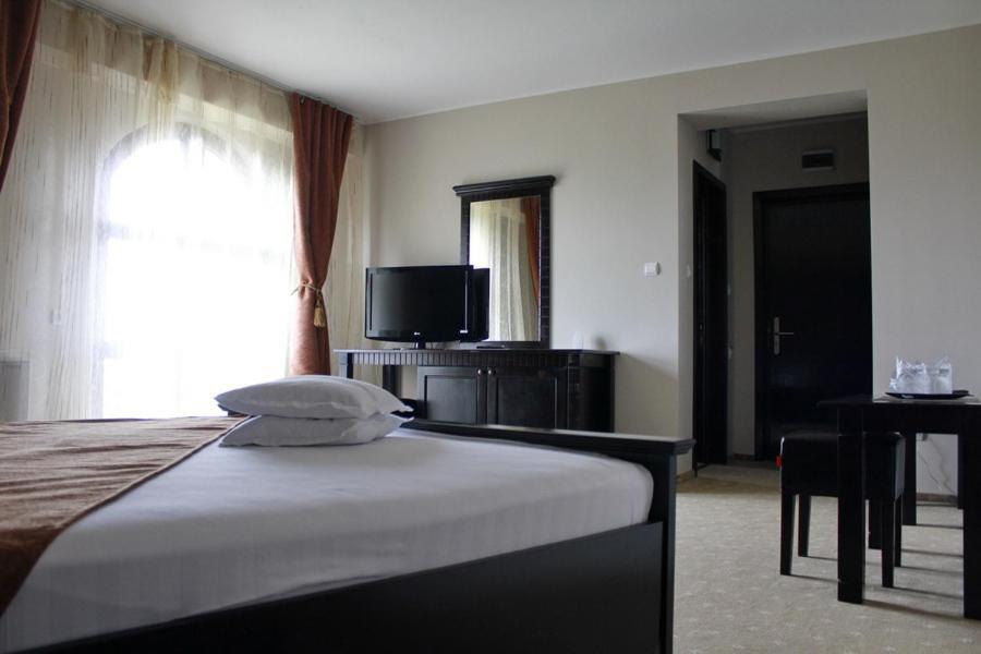 Hotel Imperium Suceava Zimmer foto